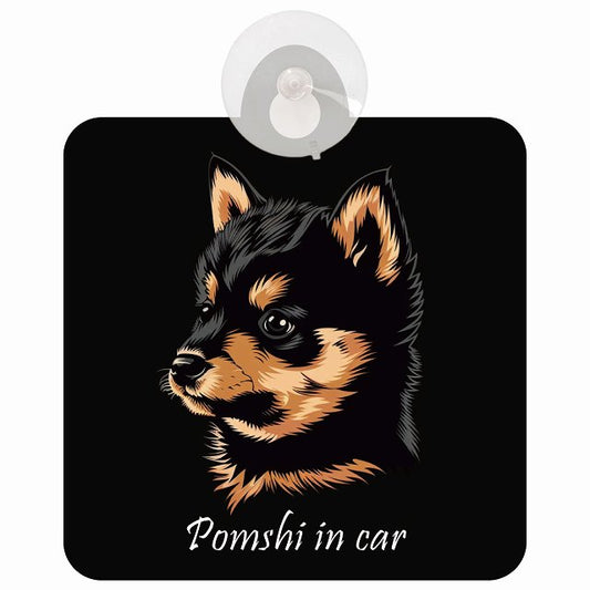 Pomshi ポメ柴 Bタイプ イラスト付 DOG IN CAR 車用吸盤付サイン 12.4x14.6cm