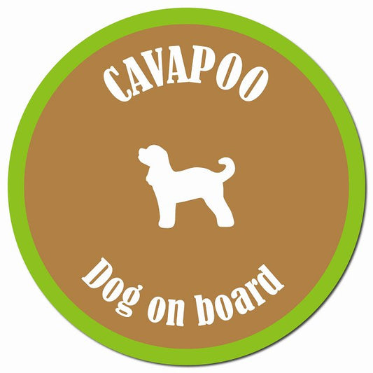 カラフル Dog on board キャバプー ブラウン&グリーン マグネット 車用 直径13cm 丸型 カーマグネット