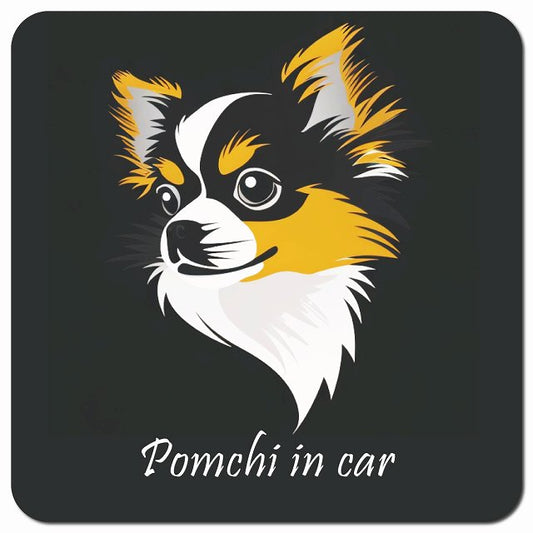 Dog in Car イラスト付 ポメチワ Bタイプ 車用 マグネット 13x13cm 正方形 カーマグネット 表示プレート