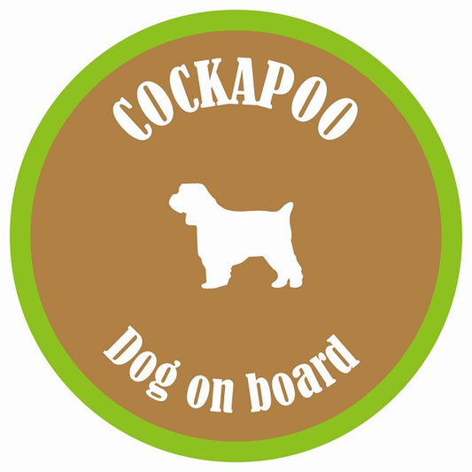 カラフル Dog on board 丸型 コッカプー ブラウン&グリーン 直径13cm シール カーステッカー