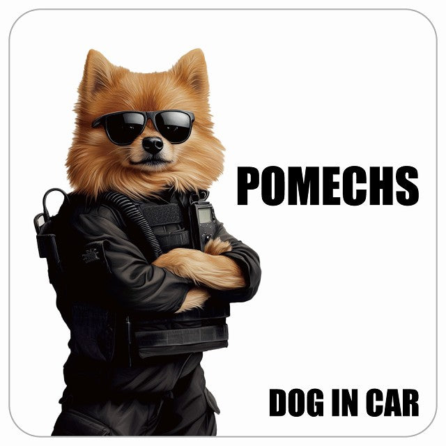 POMECHS ポメックス DOG IN CAR セキュリティガード風 ちょい悪 ステッカー 13x13cm 正方形 シール カーステッカー