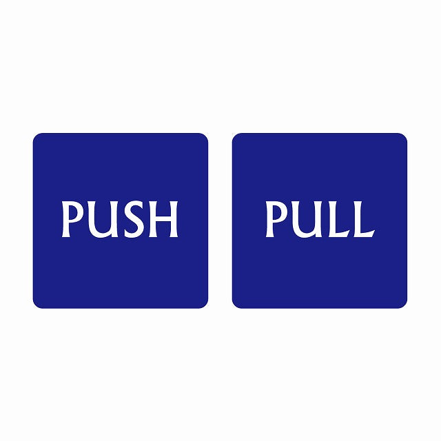 5x5cm 2枚セット PUSH PULL ブルー 英語表記 ステッカー 正方形 シール サインステッカー ピクトサイン ピクトグラム